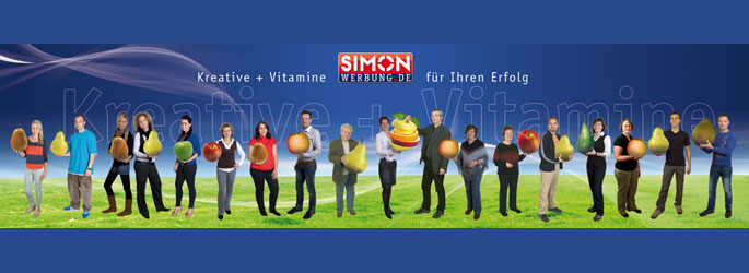 Mitarbeiter des Unternehmens auf einem Werbebild mit Slogan