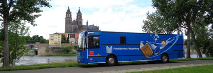 Bus der Fahrbibliothek Magdeburg