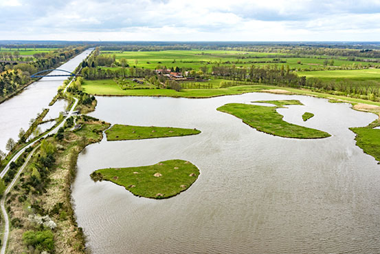 Luftaufnahme der Flachwasserzone Mannhausen