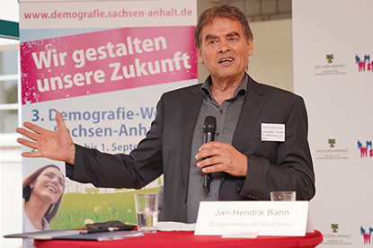 Prof. Dr. Klaus Kummer, Leiter der Abteilung Verkehr und Straßenbau
