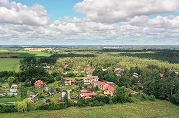 Luftaufnahme des Ortes Sieben Linden